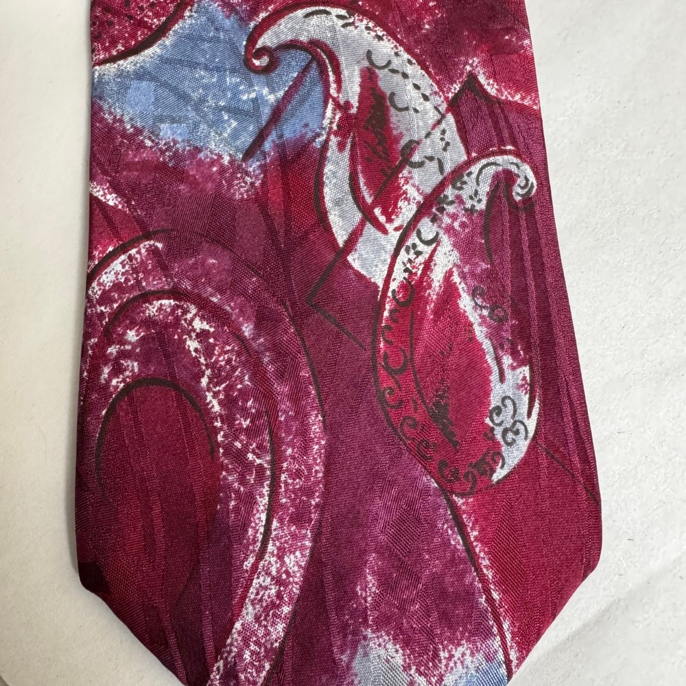 Viaggio Mens Silk Tie Burgundy Red Gray Paisley Italian Fabric Made in USA